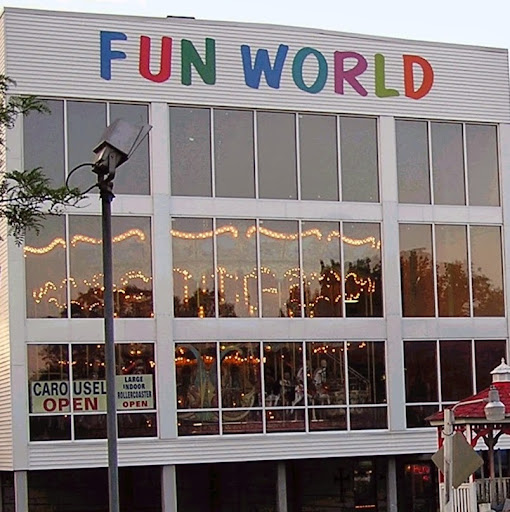 Fun World logo
