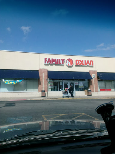 Dollar Store «FAMILY DOLLAR», reviews and photos, 2561 E Sauk Trail, Sauk Village, IL 60411, USA