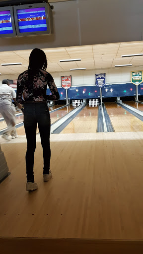 Bowling Alley «Colonial Lanes», reviews and photos, 6430 W Pierson Rd, Flushing, MI 48433, USA