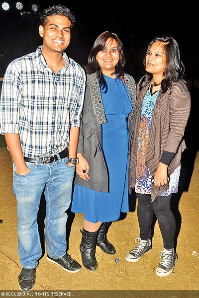 Himansha, Sweety and Nalini during Parikrama's performance at IIM Lucknow. 