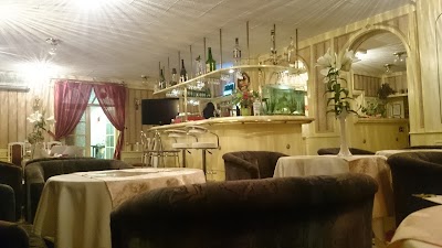 Photos of Oasis Hotel and Restaurant