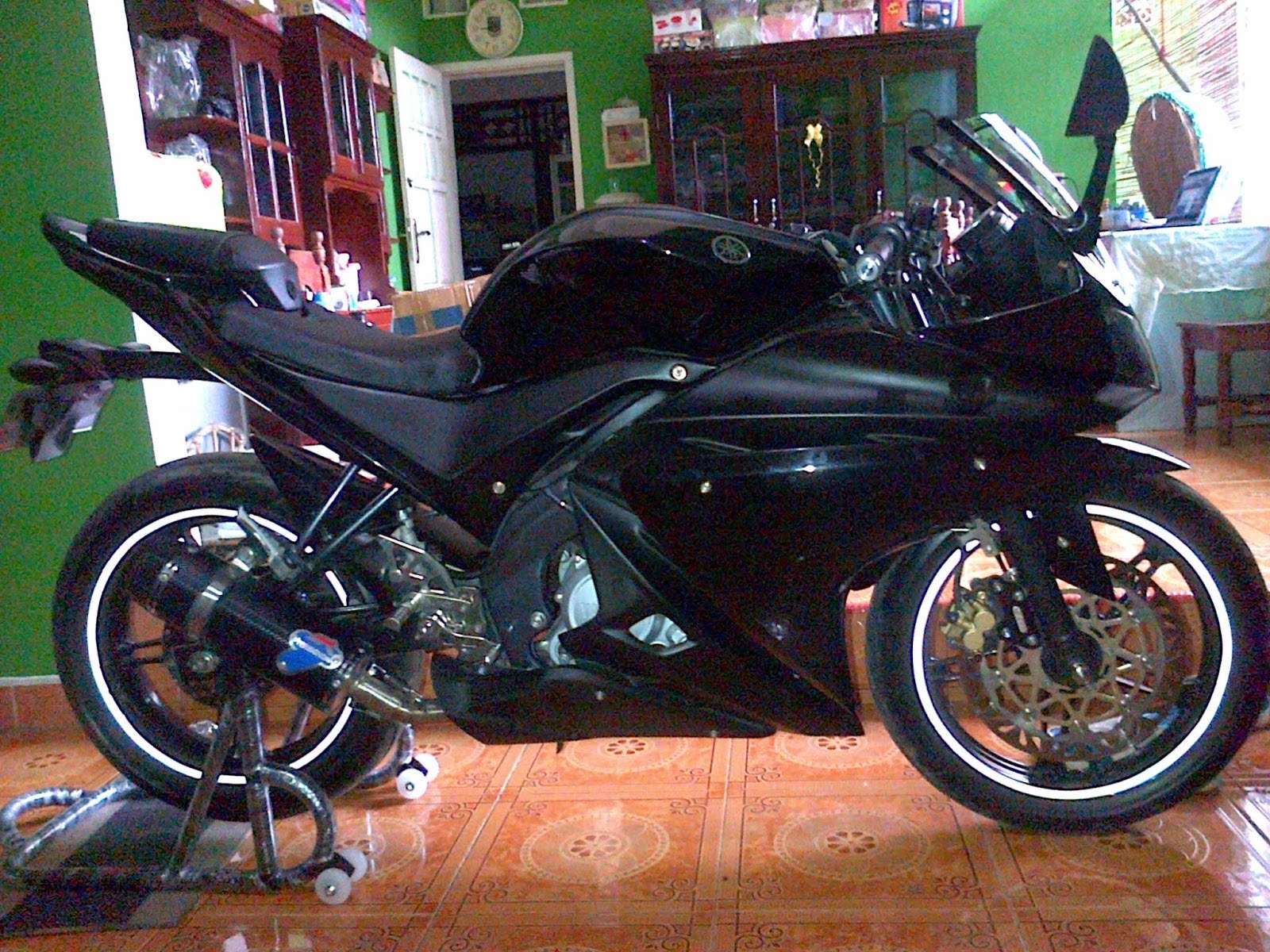 modifikasi yamaha vixion full fairing