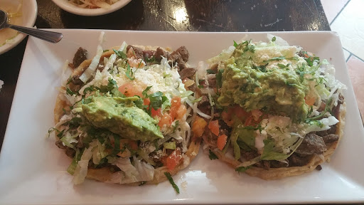 Mexican Restaurant «Seis Vecinos», reviews and photos, 812 E 149th St, Bronx, NY 10455, USA
