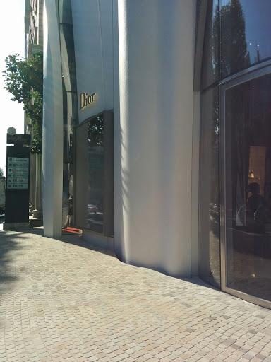 DIOR Café
