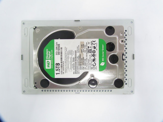R7300%252520Plus%252520-%252520Khay%252520lap%252520o%252520cung.JPG