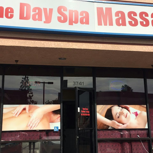 The Day Spa Massage logo