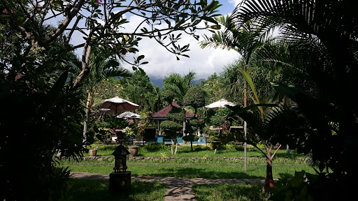 Tirta Sari Bungalow