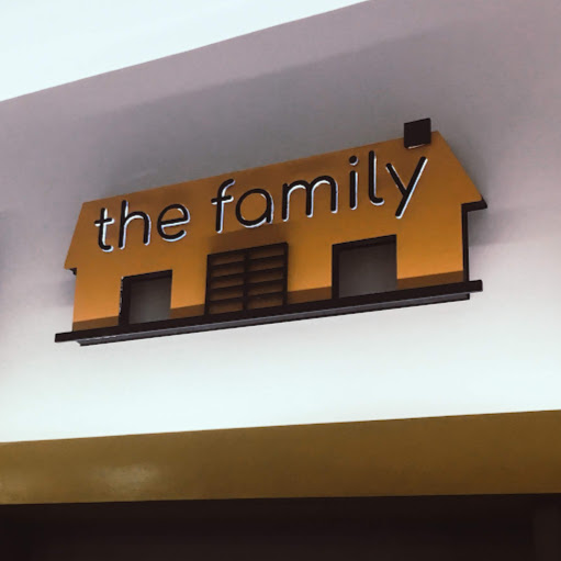Bistrò bar ristorante "The Family" logo