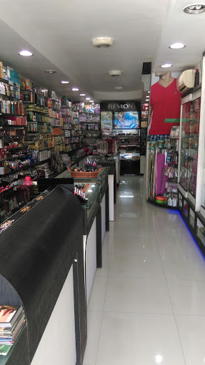 VEERA BEAUTY CENTRE, Gorakhpur Main Rd, Gorakhpur, Jabalpur, Madhya Pradesh 482001, India, Cosmetics_Shop, state MP