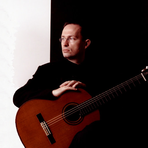 Denis Azabagic (Teaching Guitar)