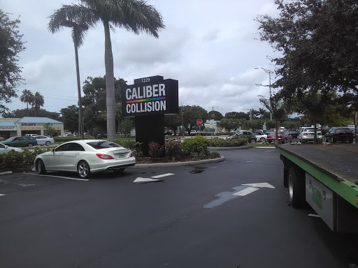 Auto Body Shop «Caliber Collision», reviews and photos, 1229 Airport Pulling Rd N, Naples, FL 34104, USA