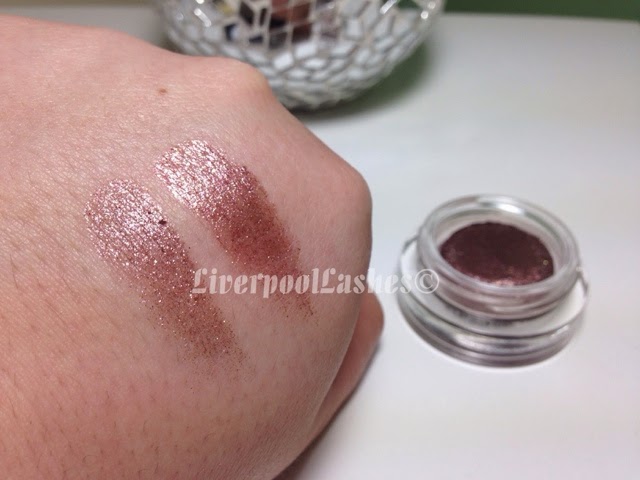 Chanel Illusion D'Ombre Long Wear Luminous Eyeshadow In New Moon liverpoollashes beauty blog liverpool 