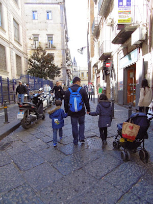 Llegada a Nápoles y primer día allí - Sobrevivir en Nápoles y disfrutar los alrededores con niños (6)