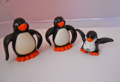 Miniatura de borracha ou vinil da Fisher Price, Familia de 3 de pinguins    R$ 20,00 os tres