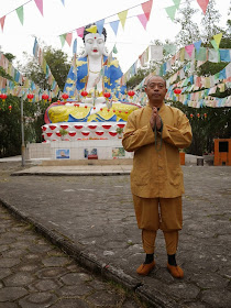 monk at Beihu Park