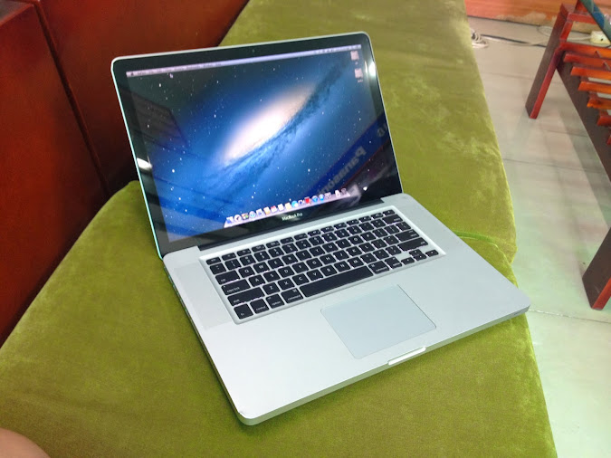 MacBook Pro 15 MC721 i7 Quad core 2.0Ghz 8G 500G vga rời MH AntiGlare sáng đẹp giá rẻ - 12