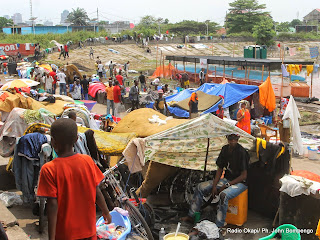 Nationals expelled from DRC Congo - Brazzaville are grouped Cardinal Stadium on November 24 Malula ex-pending their return to their original provinces.  The 05/07/2014 in Kinshasa.  Radio Okapi / Ph.  John Bompengo