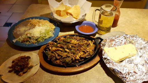 Mexican Restaurant «The Border Mexican Bar & Restaurant», reviews and photos, 718 N Main St, Cedartown, GA 30125, USA