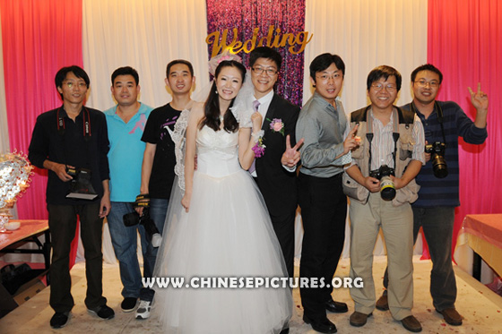 Chinese Wedding Photographers and New Couple 1