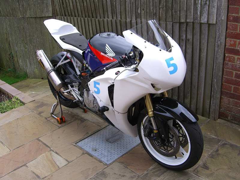 Honda CBR 600 f3 Street