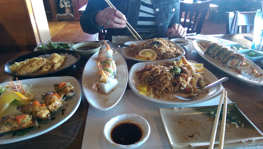 Restaurant «Yanagi Sushi & Grill», reviews and photos, 555 James Way, Pismo Beach, CA 93449, USA