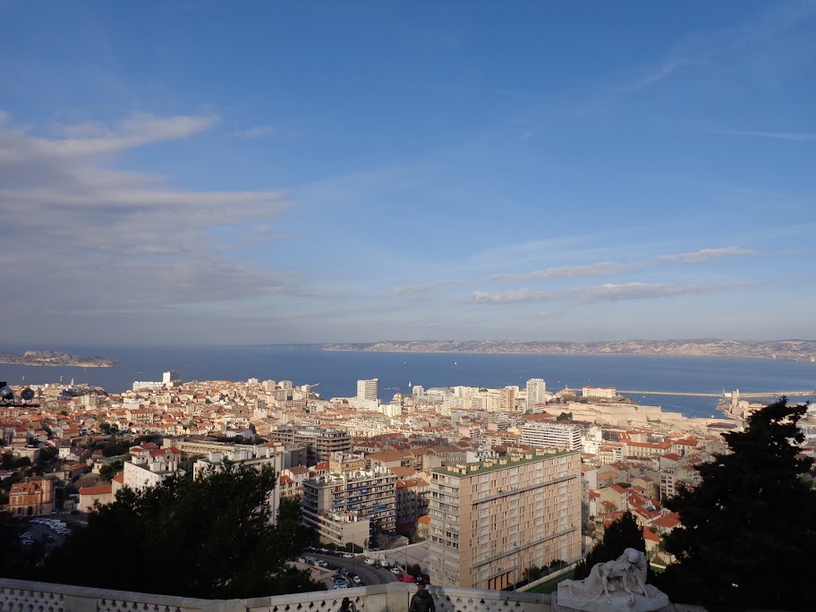 А включите-ка мне усилители качки! А подайте-ка белых пиджаков. Costa Paсifica февраль 13г