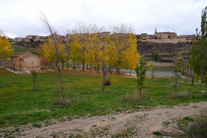 Pueblos medievales segovianos: Maderuelo, Ayllón y Riaza. - De viaje por España (11)