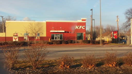 Fast Food Restaurant «KFC», reviews and photos, 2810 W Broadway, Council Bluffs, IA 51501, USA