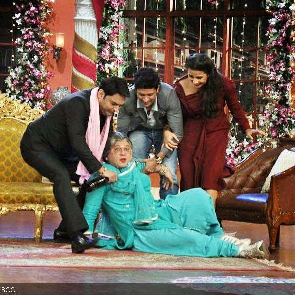 (L-R) Kapil Sharma, Ali Asgar as Dadi with Farhan Akhtar and Vidya Balan during the promotion of the movie Shaadi Ke Side Effects, on the sets of the TV show Comedy Nights With Kapil. (Pic: Viral Bhayani)