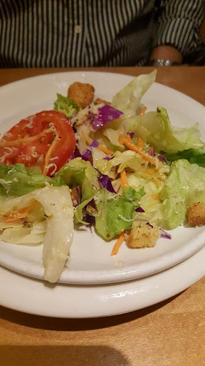 Italian Restaurant «Olive Garden», reviews and photos, 600 Glynn Isle, Brunswick, GA 31525, USA