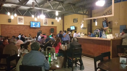 Restaurante Bar La Cabaña, Avenida Constituyentes 130, Colonia Centro, 76000 Santiago de Querétaro, Qro., México, Bar restaurante | QRO