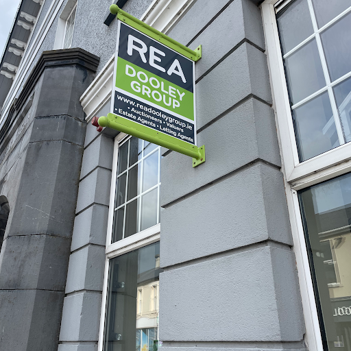 REA Dooley Group Auctioneers Valuers and Estate Agents logo