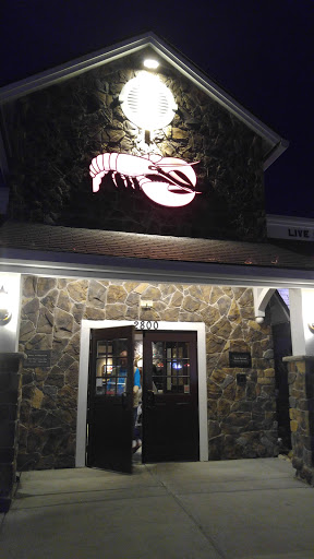 Seafood Restaurant «Red Lobster», reviews and photos, 2800 S Green Bay Rd, Mt Pleasant, WI 53406, USA