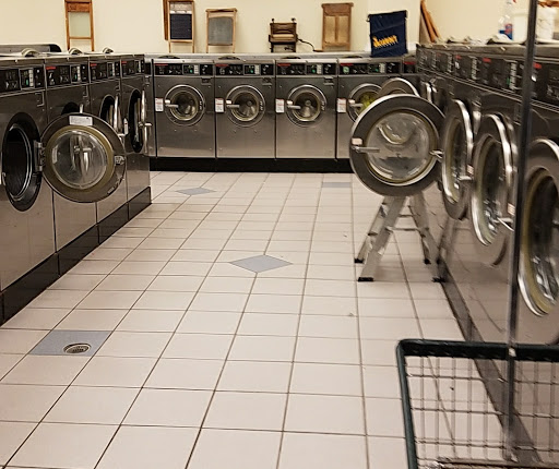 Laundromat «Chantilly Coin Laundry LLC», reviews and photos, 14511 Lee Jackson Meml Hwy # R, Chantilly, VA 20151, USA