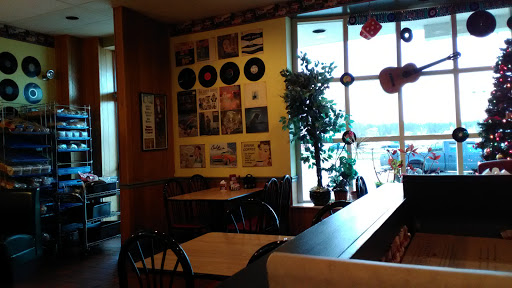 Restaurant «Hometown Diner», reviews and photos, 103 Memorial Blvd, Connellsville, PA 15425, USA