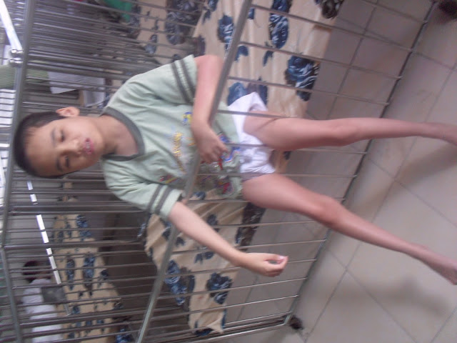 Nhận xin các loại quần áo, chăn gối cũ, đồ chơi, sách truyện cũ, để làm từ thiện.Thân - 6