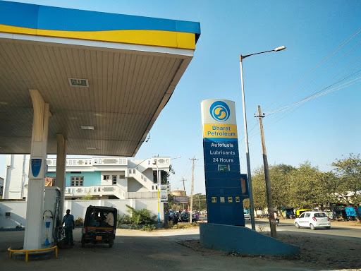 Bharat Petroleum Petrol Pump, Hadadi Rd, Vidyanagar, Davangere, Karnataka 577005, India, CNG_Station, state KA
