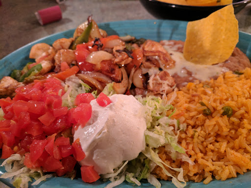 Mexican Restaurant «Amigos Mexican Restaurant | Brainerd», reviews and photos, 5794 Brainerd Rd, Chattanooga, TN 37411, USA