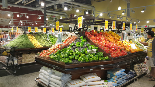 Grocery Store «Fresh Farms», reviews and photos, 20 S Milwaukee Ave, Wheeling, IL 60090, USA