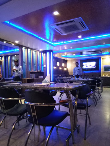 The Blue Diamond Restaurant, 1st Floor, Crystal Square, L Road, Bistupur, Jamshedpur, Jharkhand 831001, India, Cuban_Restaurant, state JH