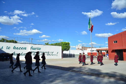 Colegio Guanajuato, Calle Independencia 1603, San Miguel, 37390 León, Gto., México, Escuela comunitaria | GTO