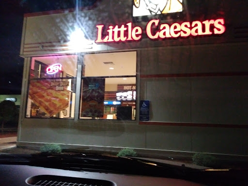 Pizza Restaurant «Little Caesars Pizza», reviews and photos, 1240 SE Geary St, Albany, OR 97322, USA