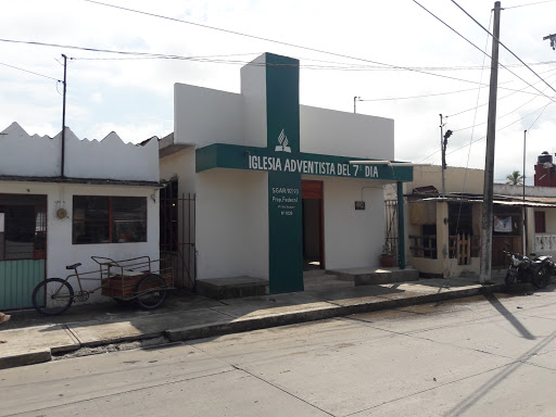 Iglesia Adventista Del séptimo Día., Pino Suárez 1031-1036, Centro, 95400 Cosamaloapan, Ver., México, Iglesia cristiana | VER