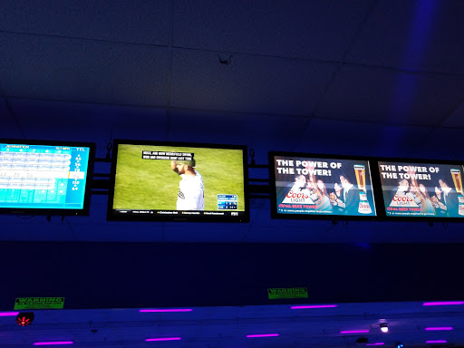 Bowling Alley «Brunswick Zone Upland Lanes», reviews and photos, 451 W Foothill Blvd, Upland, CA 91786, USA