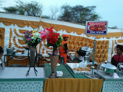 Dhvanit Catering Service, 20 Mangalam Park, Kanjari Road, Halol, Gujarat 389350, India, Wedding_Service, state GJ