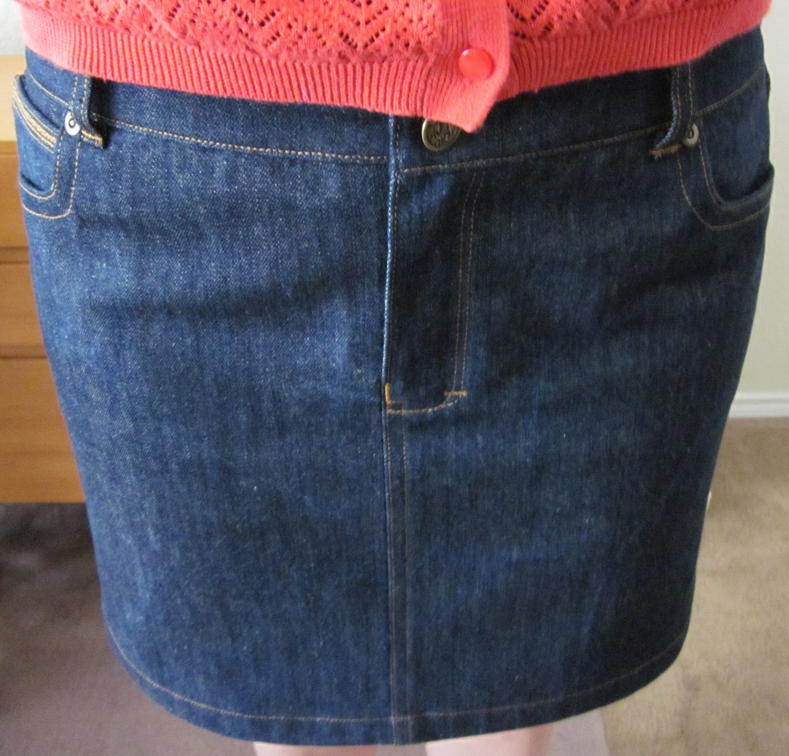 Sew There Tammy Denim Skirt Vogue 2811 (Seriously Modified)