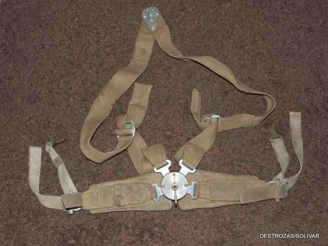 1/48 spitfire MK IX c cpt gabszewitz "city of warsaw"  Spit+seat+harness
