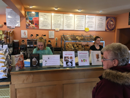 Bagel Shop «Bagels Plus», reviews and photos, 93 Great Rd, Acton, MA 01720, USA