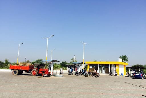 Bharat Petroleum: Kankuba Petroleum, Kharel - Tankal Road, Tankal, Taluka Chikhli, Navsari, Gujarat 396445, India, CNG_Station, state MH