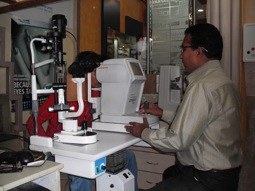 Shree Ram Chashma Ghar [ Optician / Optical Show Room ], Opp. Santram Mandir, Opp.Santram Circle, Nadiad, Gujarat 387001, India, Optometrist_Shop, state GJ